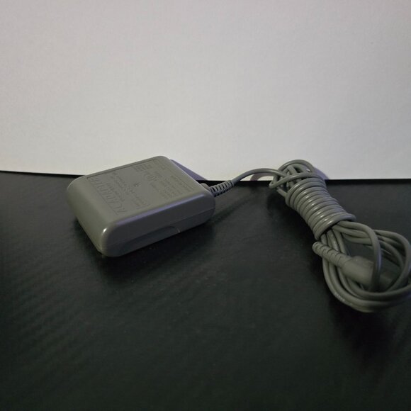 Blue Nintendo DS Lite W/Carrying Case + Charger - Picture 6 of 6